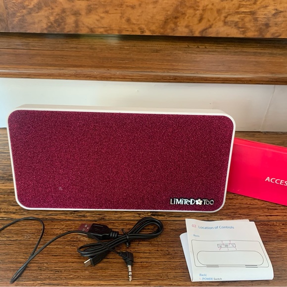 LIMITED TOO GLITTER GLAM WIRELESS SPEAKER with box and accessories - Picture 2 of 5